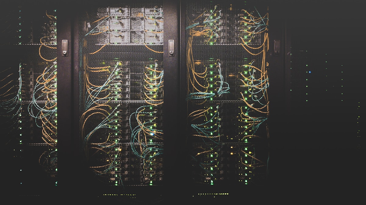 Server infrastructure for cloud hosting